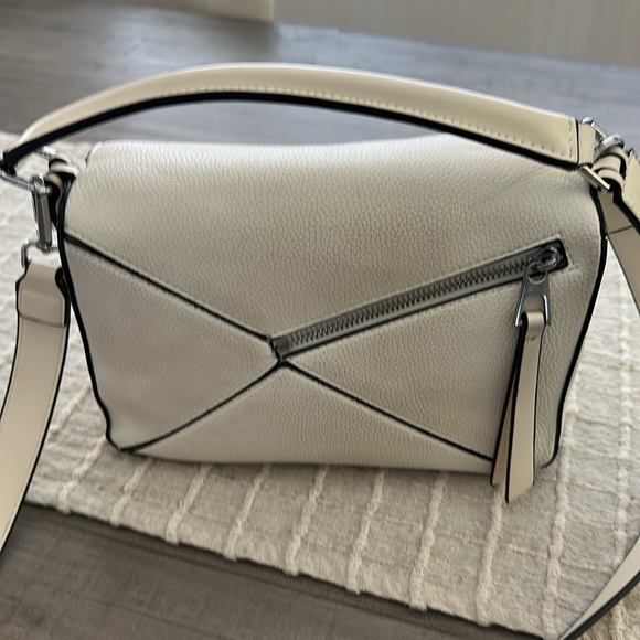 White Geometric Leather Handbag - Picture 2 of 5